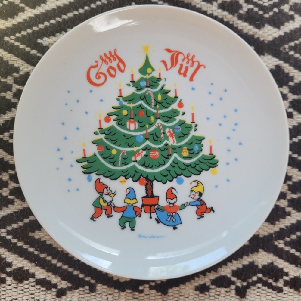 Scandinavian Christmas plate Berggren